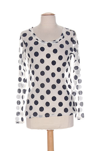 poissons blancs chemises femme de couleur beige