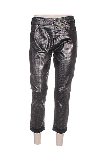 met pantacourts femme de couleur gris