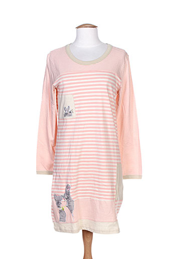 rose pomme nuit femme de couleur rose