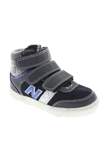 new balance chaussures garçon de couleur bleu