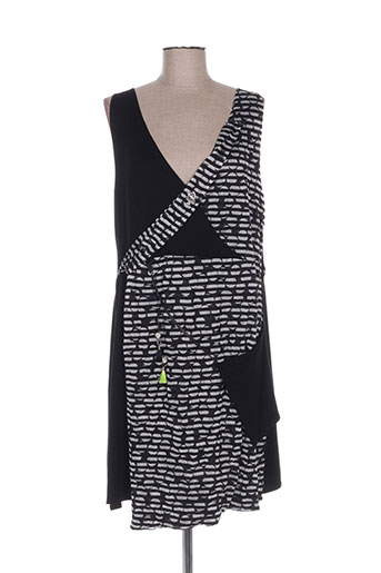 poissons blancs robes femme de couleur noir