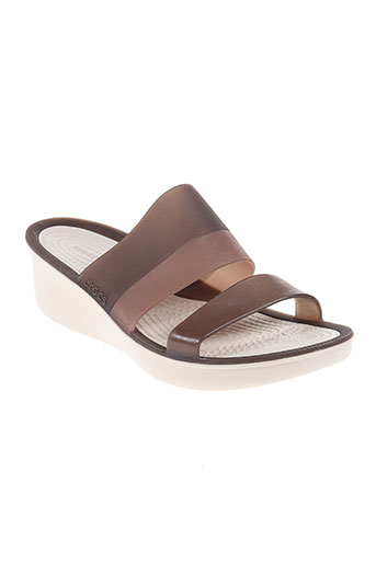 crocs chaussures femme de couleur marron