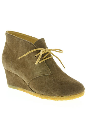 clarks chaussures femme de couleur beige