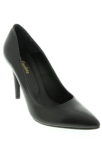 lola espeleta chaussures